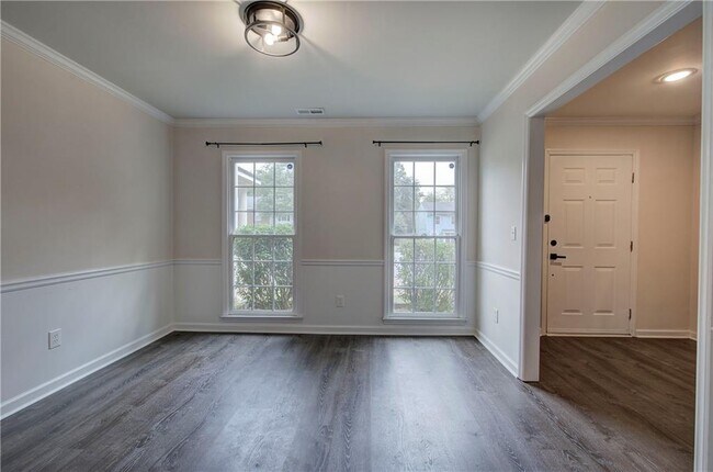 Foto del edificio - 1028 Windy Oaks Ct