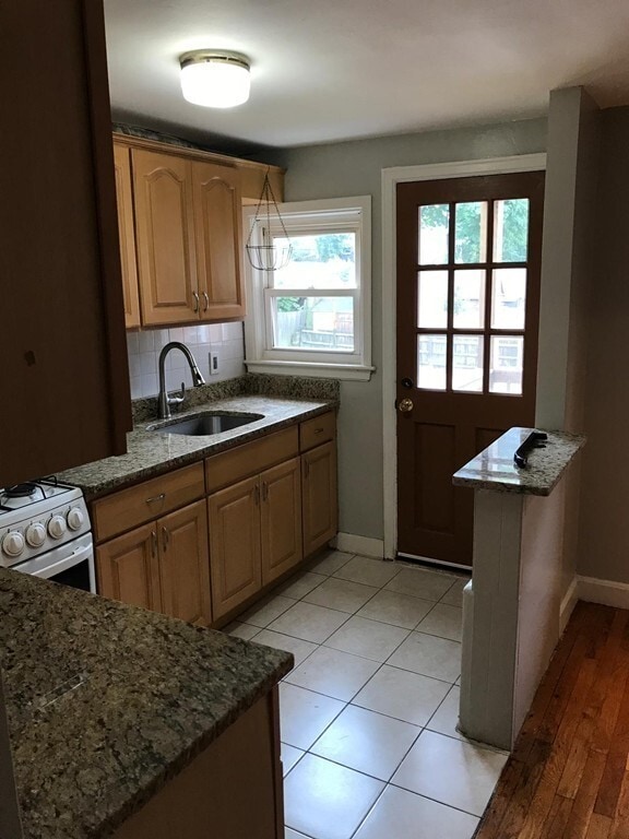 Foto del edificio - 915 Hancock St