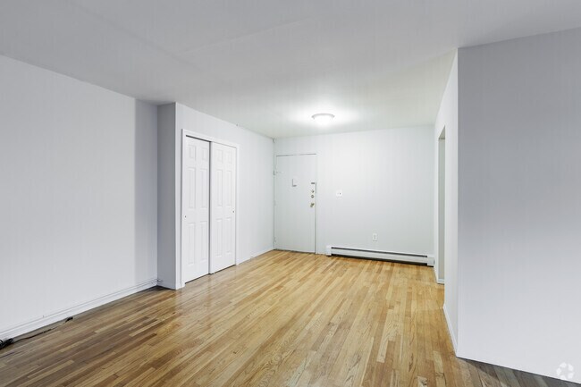 Dining Area 1BR 1BA - 800SF - Scott Court Apartments