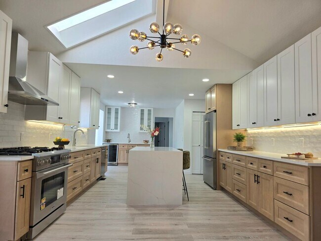 Building Photo - 5927 S Yates Ct