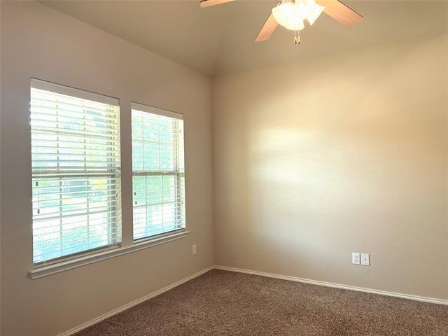 Foto del edificio - 1528 Castle Creek Dr