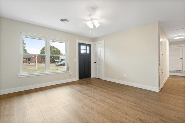 Building Photo - 5223 41st St