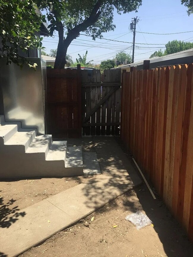 Photo - 18th Street East Triplex Apartment