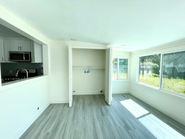 Building Photo - 358 Cucamonga Ave