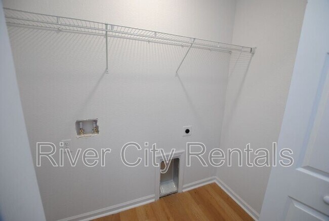 Foto del edificio - 6276 Bucknell Ave