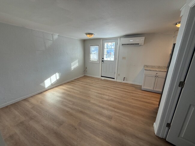 Foto del edificio - 190 Ashworth Ave