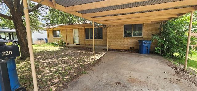 Building Photo - 220 W Val Verde Cir