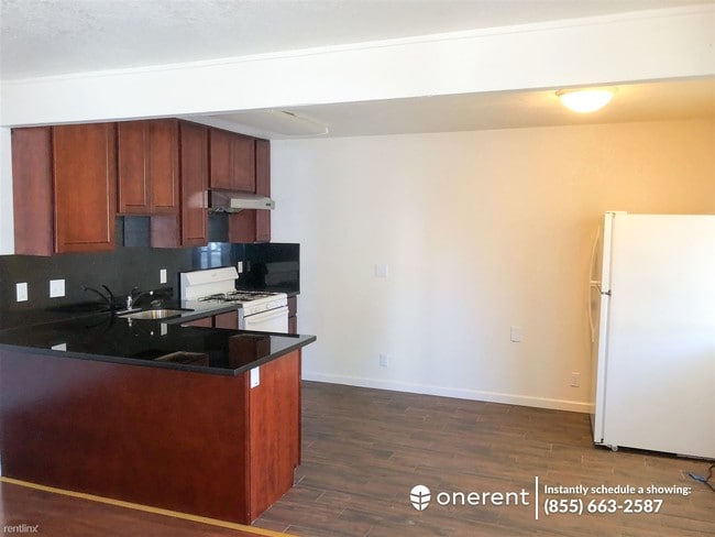 Building Photo - 2 br, 1 bath Apartment - 1449 Marclair Dr