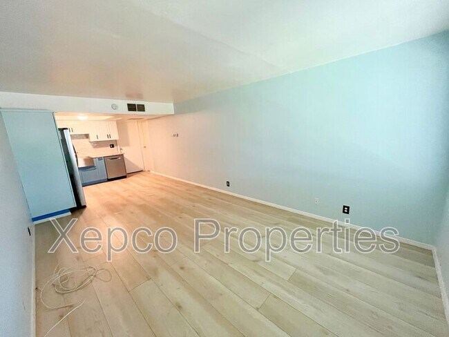 Foto del edificio - 64291 Spyglass Ave