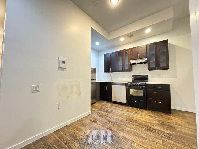 Foto del edificio - 950 Nostrand Ave