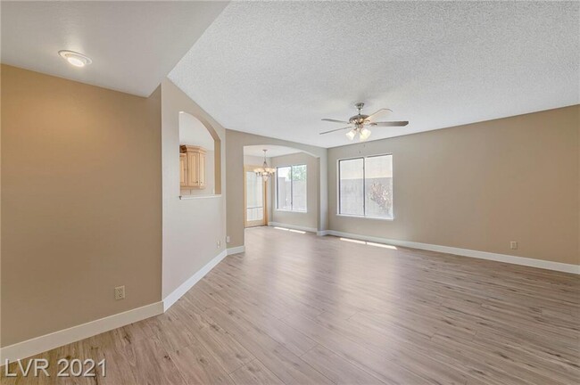 Building Photo - Ventana Hills