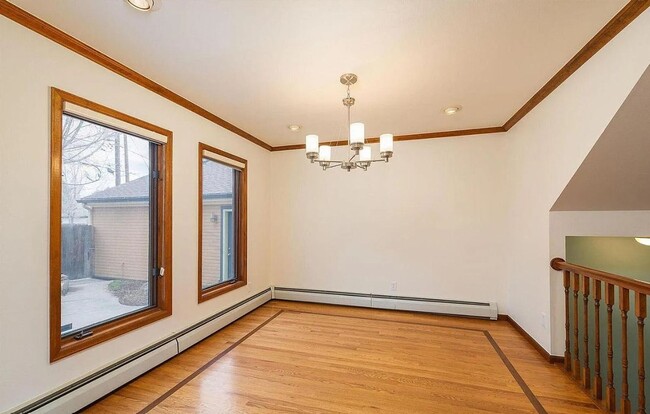 Building Photo - 1601 S Franklin St