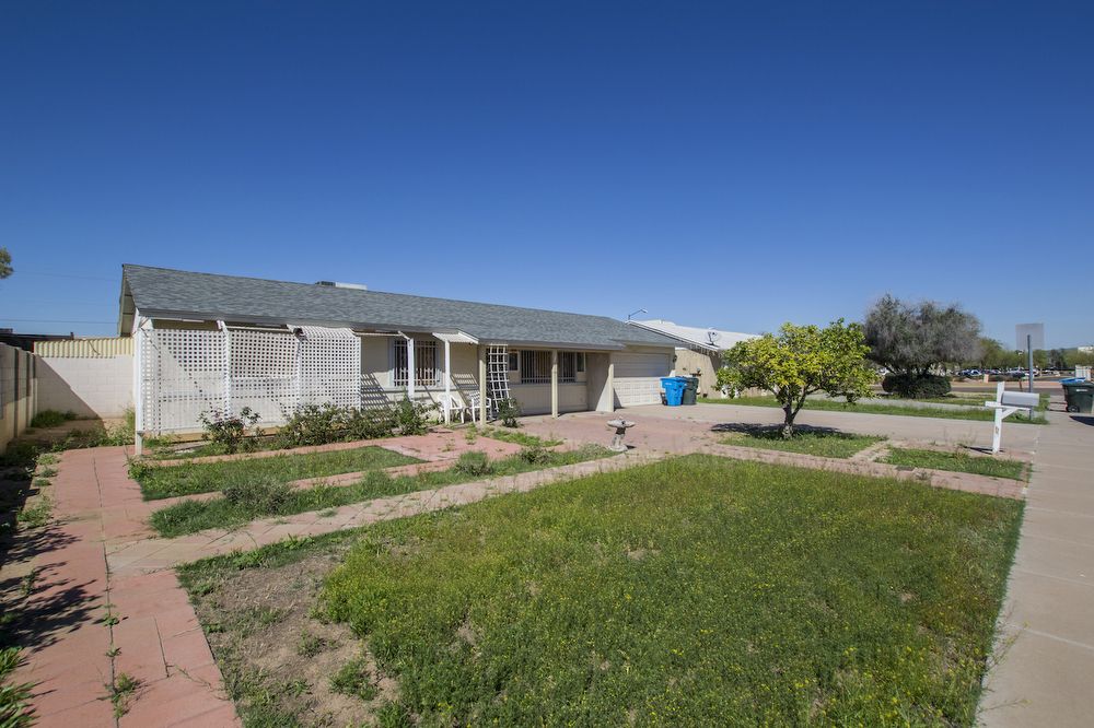 Primary Photo - 5208 S 40th Pl