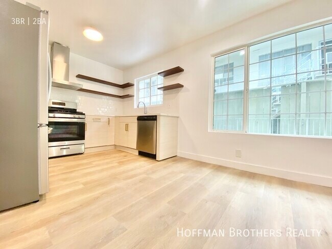 Foto del edificio - 1008 N Stanley Ave. West Hollywood, CA 90046