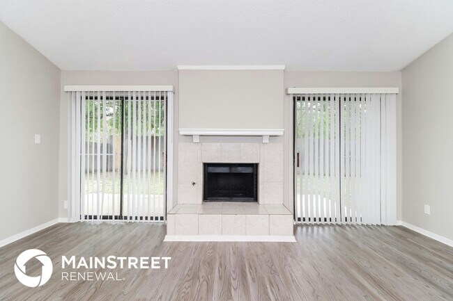 Foto del edificio - 5320 Buckner Dr