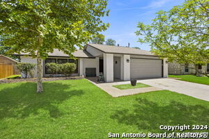 Building Photo - 8710 Tamarind St