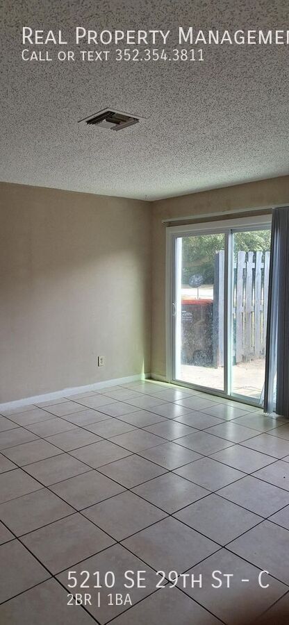 Foto del edificio - 5210 SE 29th St