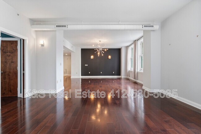 Foto del edificio - 306 Fourth Ave