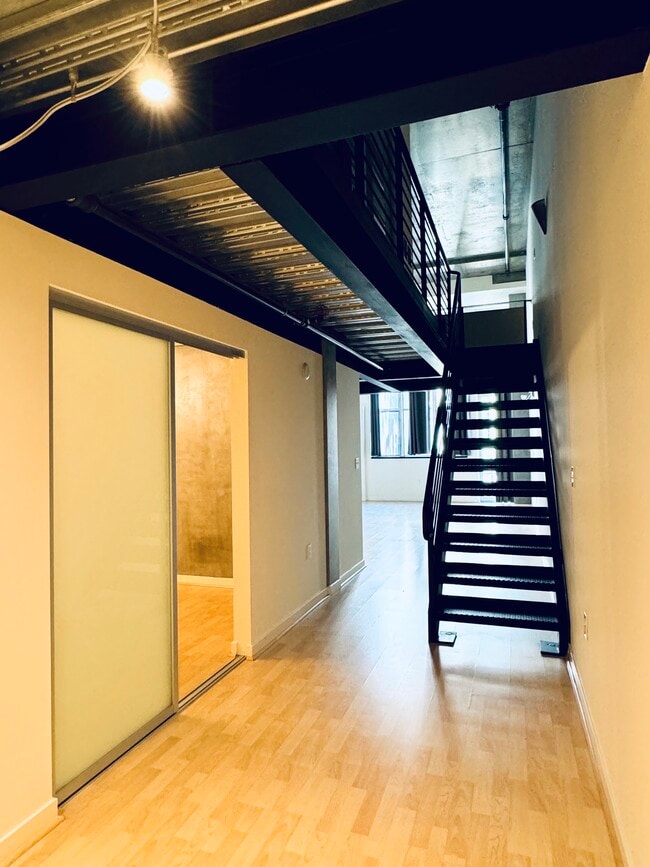 Building Photo - 673 Brannan St