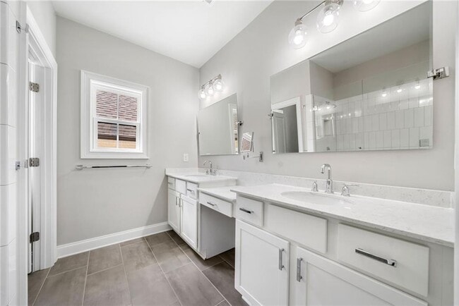 Foto del edificio - 2357 Rover Ct