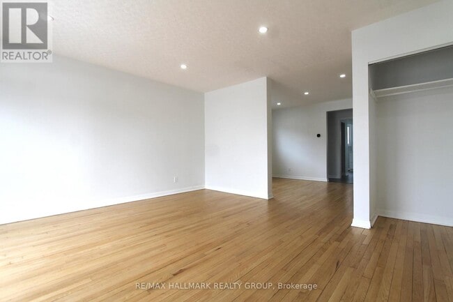 Building Photo - 1427 Bellamy St