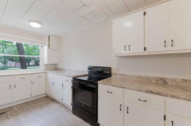 Foto del edificio - 2901 Henderson Ave NW