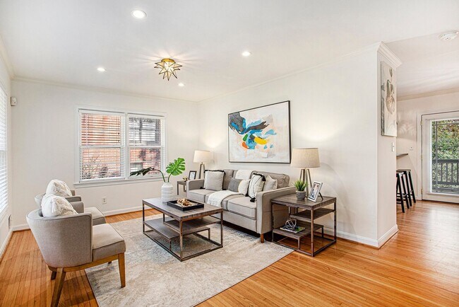 Foto del edificio - Charming 3BR House in Decatur