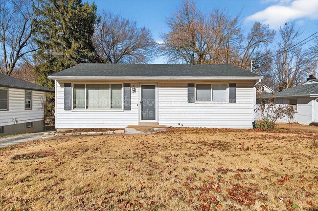 Building Photo - 207 Anistasia Dr