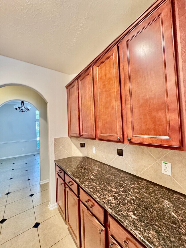Building Photo - 26123 Ginger Gables Ln