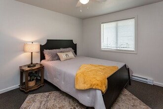 Building Photo - 3813 E 27th St