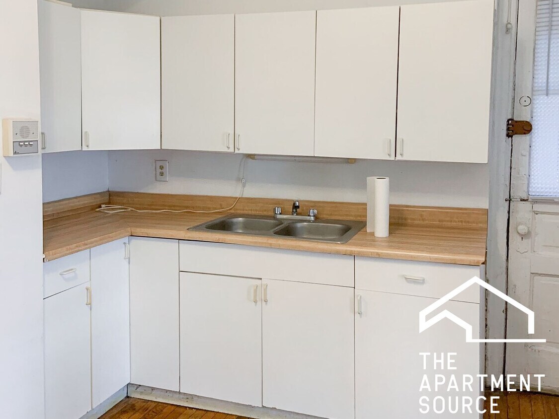 Foto principal - 1206 W Wrightwood Ave