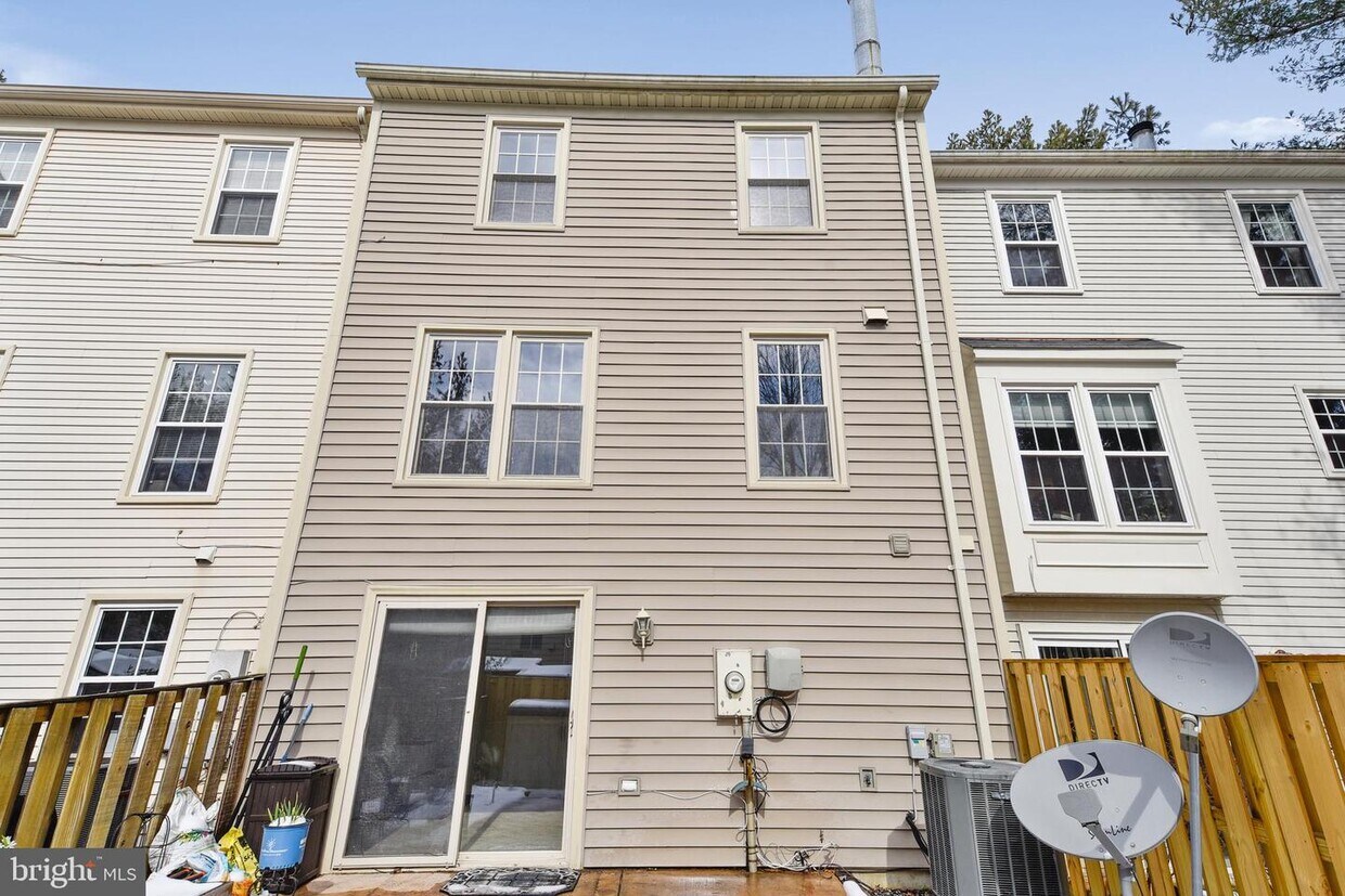 5503 Akridge Ct, Fairfax, VA 22032 Townhome Rentals in Fairfax VA