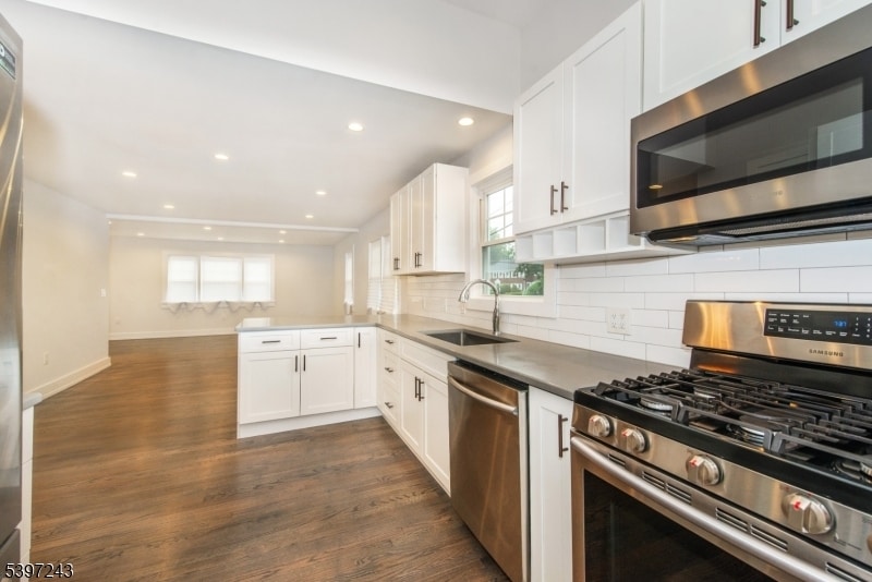 Primary Photo - 266 Elmwood Ave