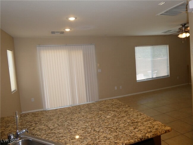 Building Photo - 6504 Blessed Thistle Ave