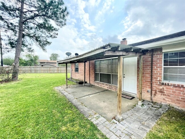 Foto del edificio - 10019 Richtown Ln