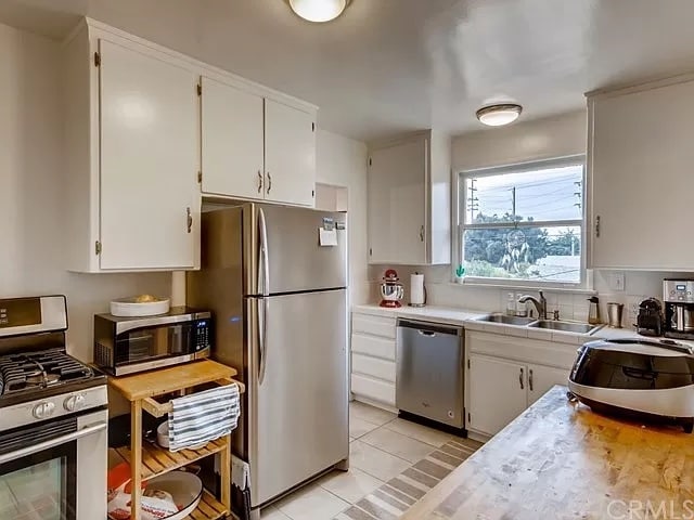 kitchen - 1417 Nadeau Dr