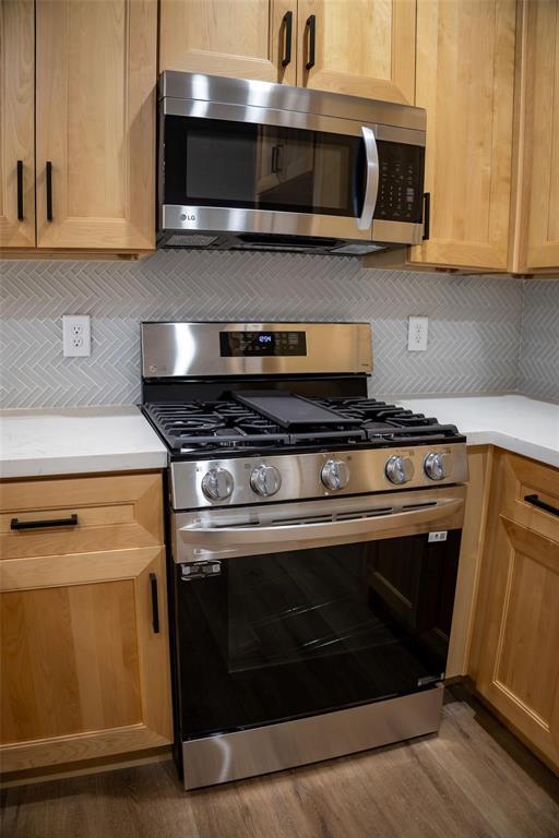 Foto del edificio - 8805 Parkway Dr