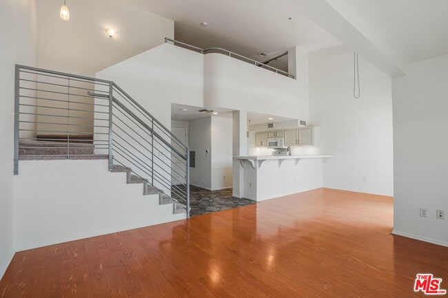 Foto del edificio - 13200 Pacific Promenade