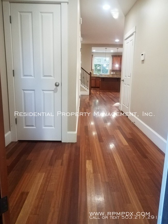 Foto del edificio - 5738 NW Lark Meadow Ter