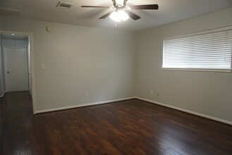 Building Photo - 10703 Wickersham Ln