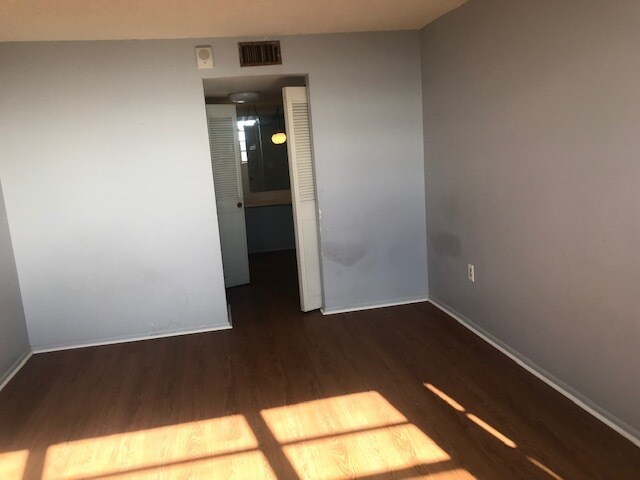 Building Photo - 13155 Ixora Ct