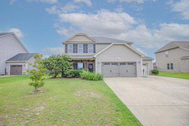 Building Photo - "Charming 3-Bed Home with Granite Elegance on Nessee Street, Fayetteville!"