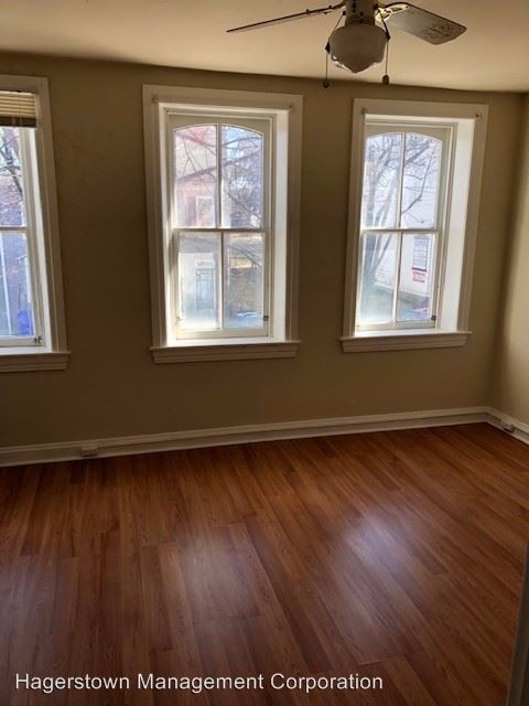 Foto del edificio - 229 S Potomac St