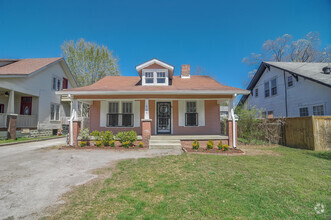 Building Photo - 935 McClurkan Ave