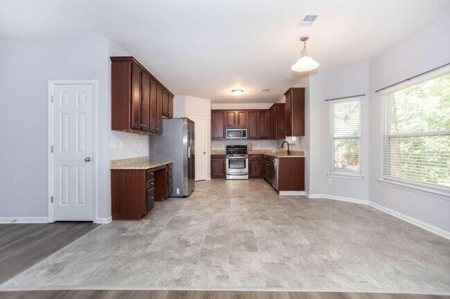 Building Photo - 4480 Ambassador Way