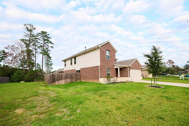 Foto del edificio - 13918 Nicolet Arbor Ln