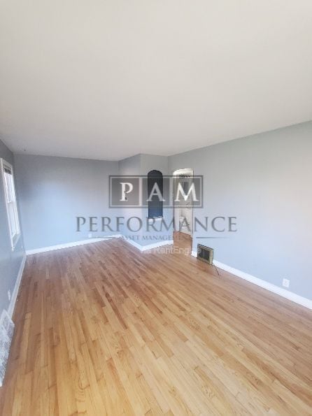 Foto del edificio - 3156 N 75th St