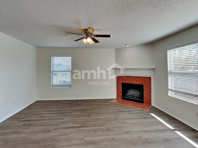 Foto del edificio - 4840 Eagle Trace Dr