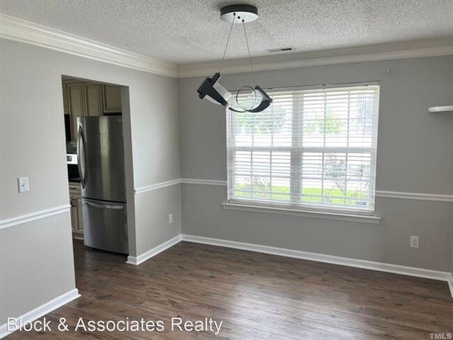 Building Photo - 4 br, 2.5 bath House - 5013 Marathon Lane