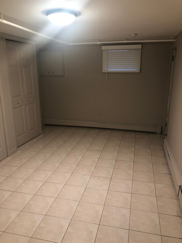 1049 Third Ave Unit 3, Franklin Square, NY 11010 Apartments in